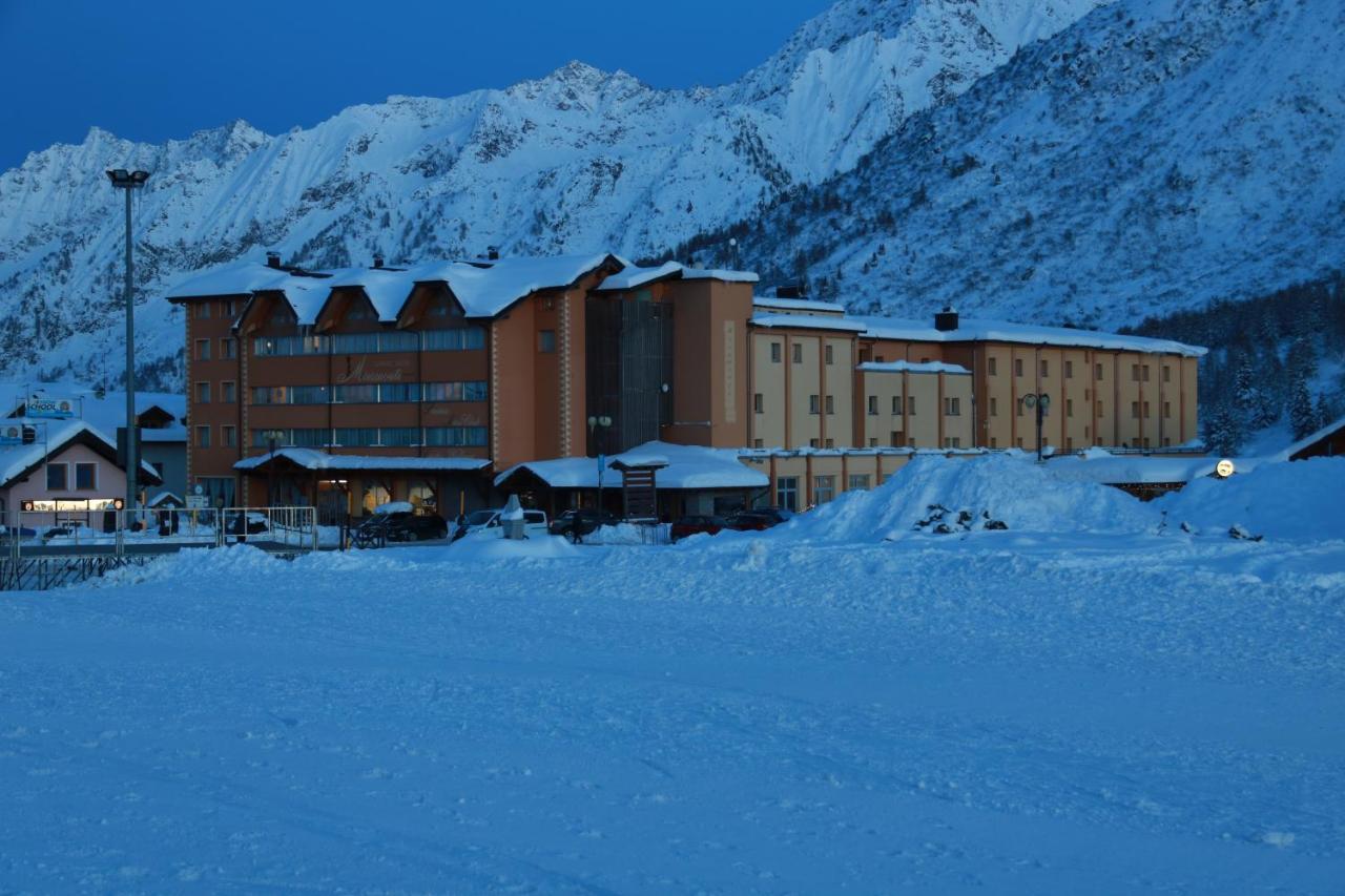 Grand Hotel Miramonti Passo del Tonale Ngoại thất bức ảnh