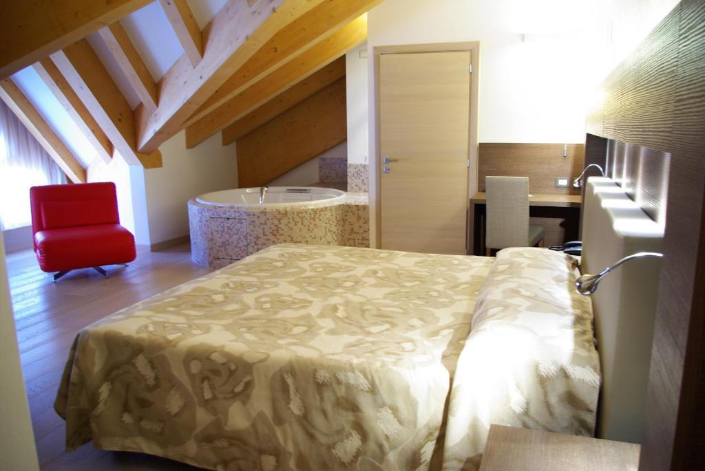 Grand Hotel Miramonti Passo del Tonale Phòng bức ảnh