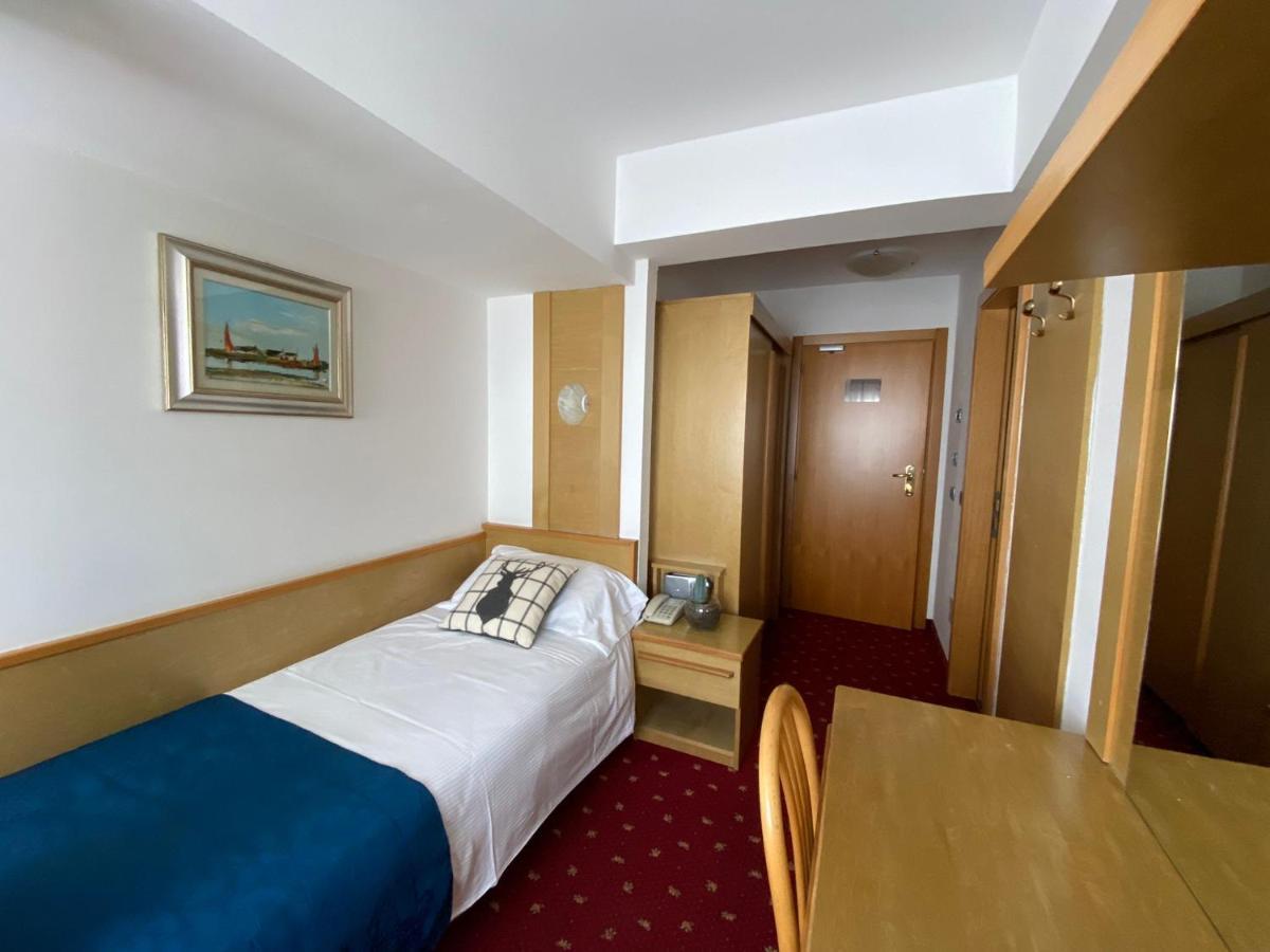 Grand Hotel Miramonti Passo del Tonale Phòng bức ảnh