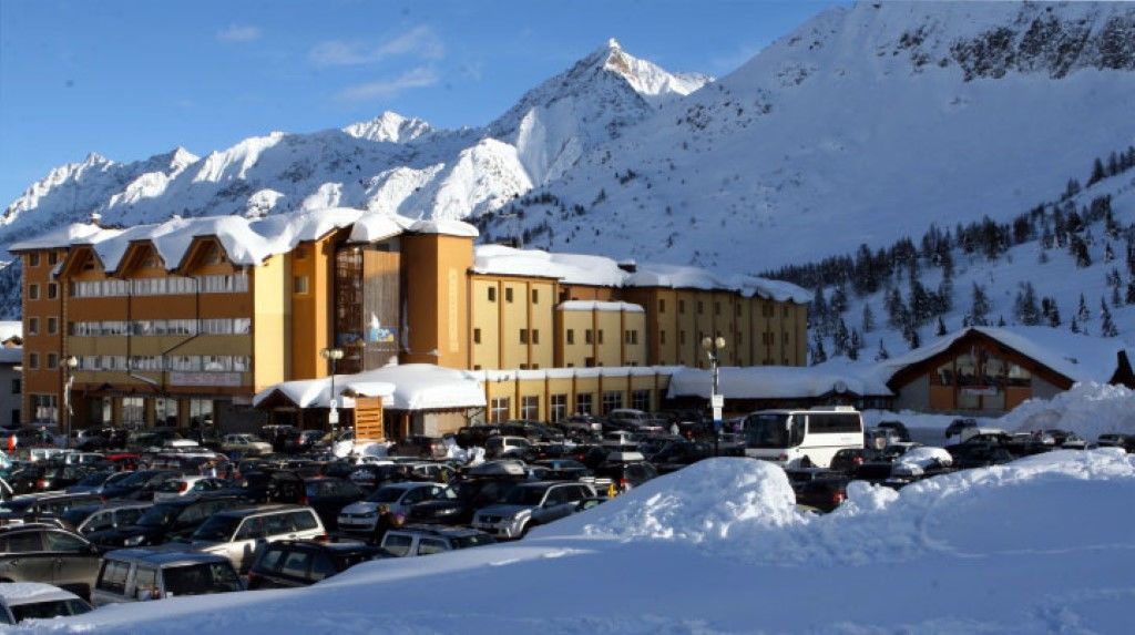 Grand Hotel Miramonti Passo del Tonale Ngoại thất bức ảnh